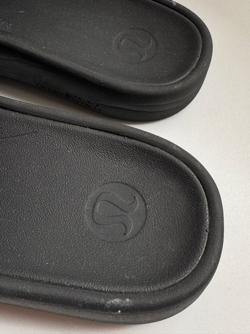 Lululemon Women’s Restfeel Slide (Category: Slippers and slides) located in Quezon City. Submitted by kfrys (Listing ID 1440459834, Image 3). Description: Authentic Lululemon from Canada Size: US 8 Rfs: size too big for me; used it 2-3x; Decluttering No flaws Needs a little cleaning .