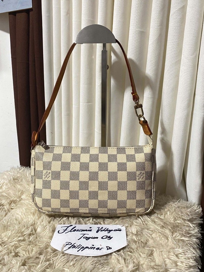 Lv kili (Category: Luxury Accessories) located in Tagum. Submitted by janmarion049706 (Listing ID 1440527746, Image 1). Description: Good condition with sign of use may kunting dirt sa may zip part matibay.