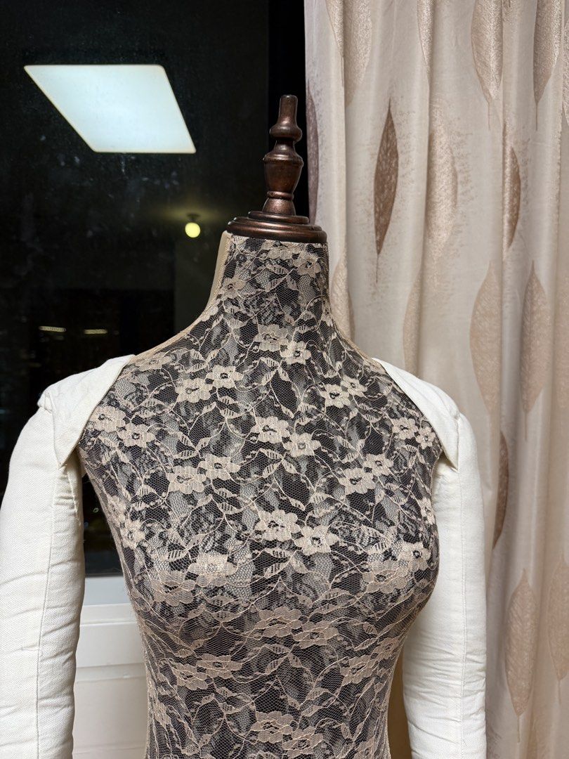 Mannequin wooden (Category: Everything Else Others) located in Manila. Submitted by aleon21 (Listing ID 1440508603, Image 2). Description: This is a vintage mannequin Super classy With cotton hands Rfs: not using it anymore 📍makati .
