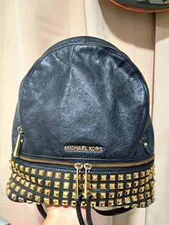 (Category: ) located in . Submitted by call.me.eni (Listing ID 1440531981, Image 1). Description: .