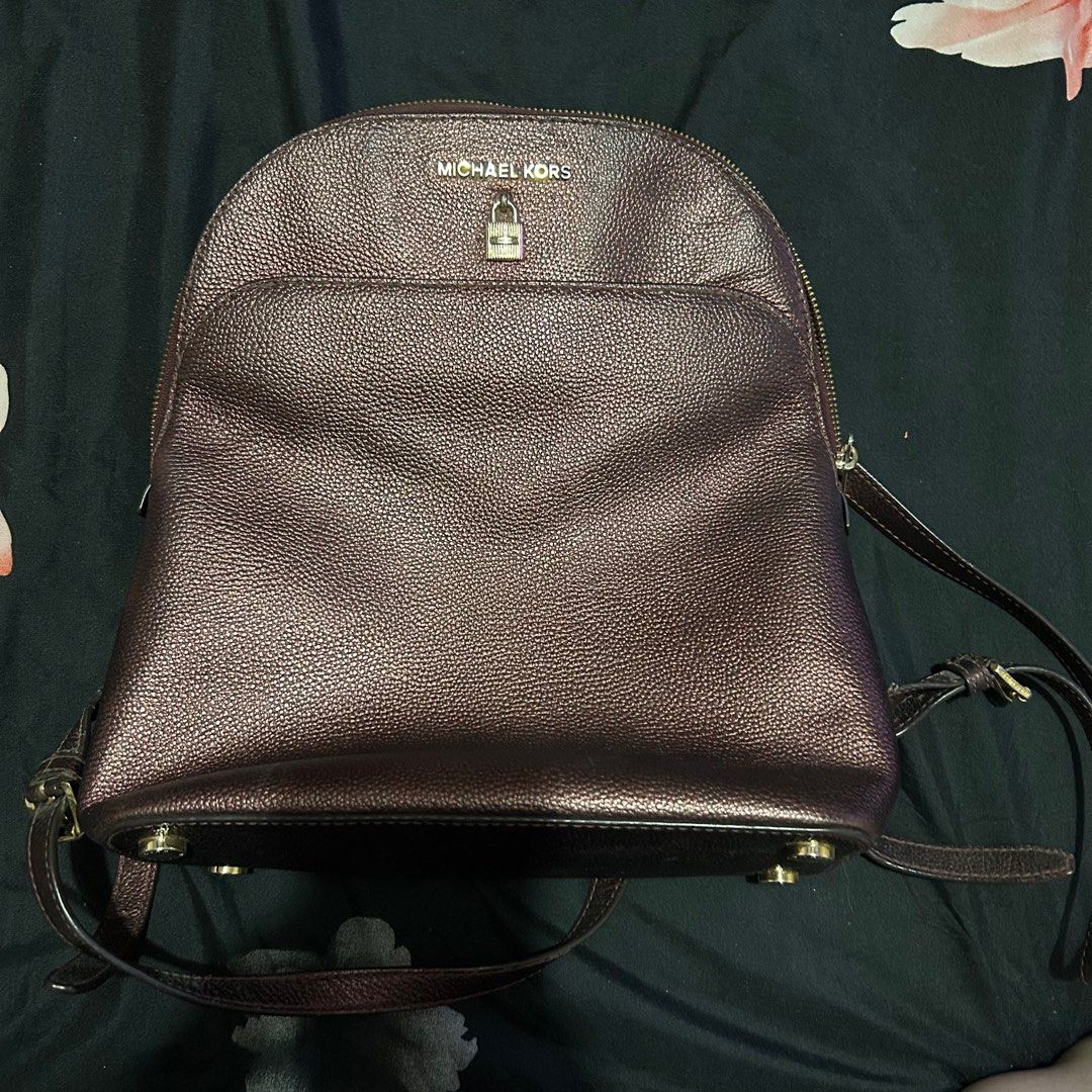 Michael Kors Bag (Category: Backpacks) located in Manila. Submitted by hvscloset (Listing ID 1440506795, Image 1). Description: .