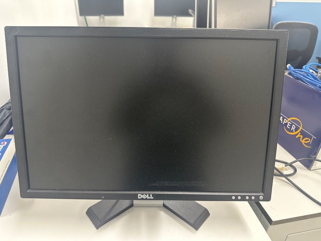 Monitors (Category: Monitor Screens) located in Singapore. Submitted by bhupendra579 (Listing ID 1440406921, Image 1). Description: Multiple monitors .