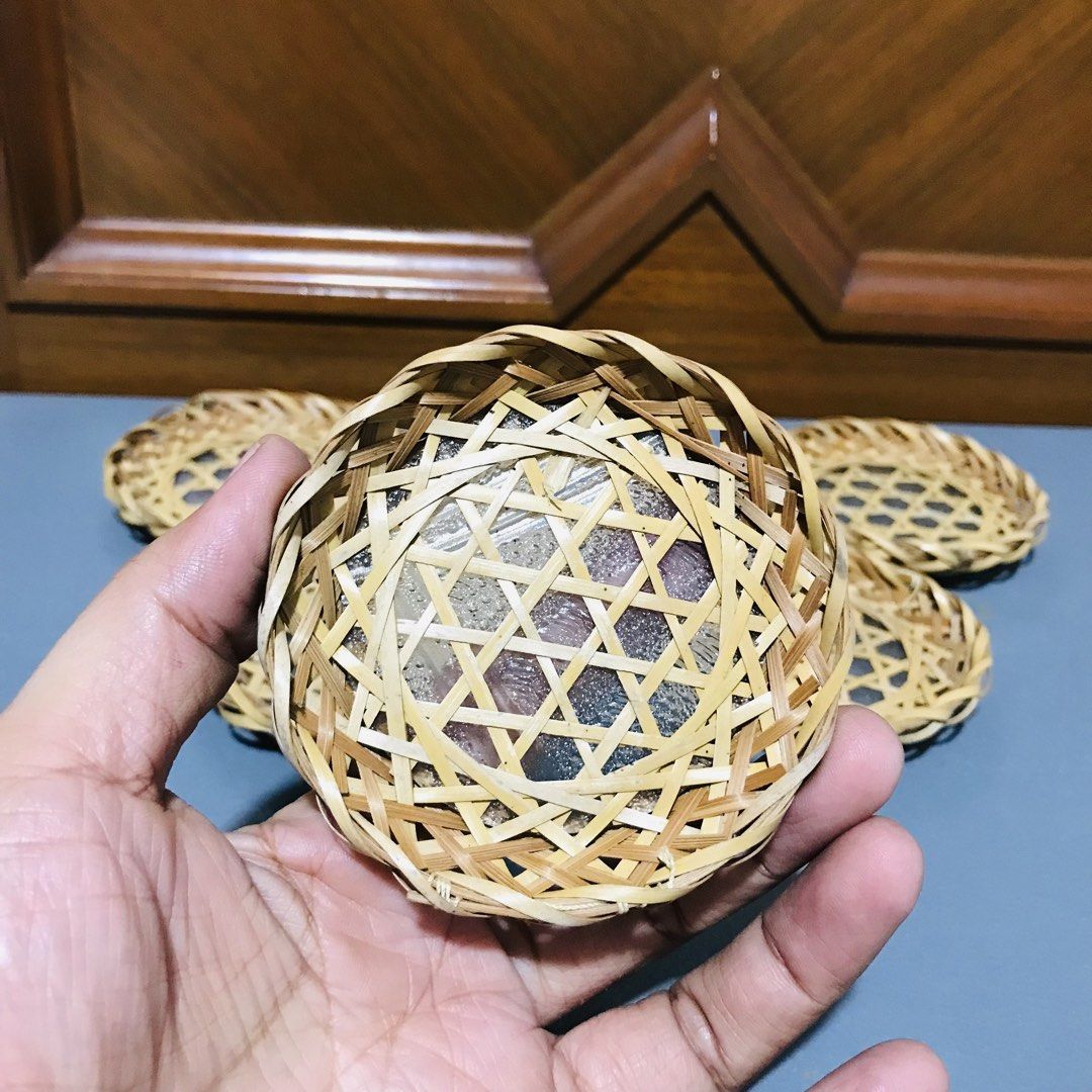 Native Coaster with Glass Base (Category: Other Kitchenware & Tableware) located in Baao. Submitted by all.things.japan (Listing ID 1440484305, Image 3). Description: .