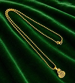 (Category: ) located in . Submitted by midahsfashion (Listing ID 1326148723, Image 1). Description: .