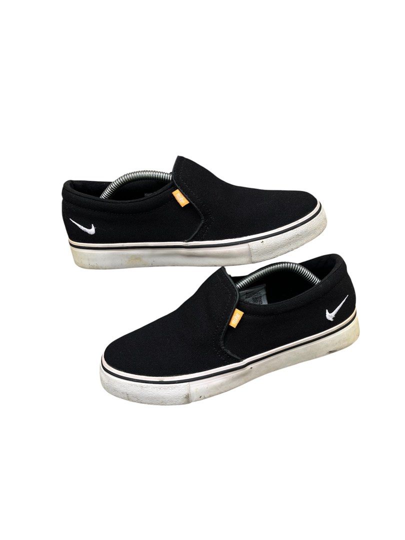 Nike court royale ac slp (Category: Sneakers) located in Baguio. Submitted by devi2600 (Listing ID 1440535705, Image 1). Description: 🔥NIKE COURT ROYALE AC SLP🔥 ‎‼️MUST READ BASA MUNA‼️ ‎COLOR MAY VARY DUE TO LIGHTING❗ ‎DM FOR MORE INFORMATION❗ CONDITION RATE:9 ‎COLOR RATE :9 ISSUE:NEEDS WASH ‎ ‎PRICE:💸999+SF💸 ‎ ‎SIZE: EURO:37.5 US:6.5 ‎ ‎‼️NEGOTIABLE ‎‼️PWEDE TAWAD ‎‼️WAG MAHIYA MAGSABI NG PRESYO ‎‼️MAY BAWAS PA ‎ ‎LOCATION:BAGUIO CITY🌲 ‎OP