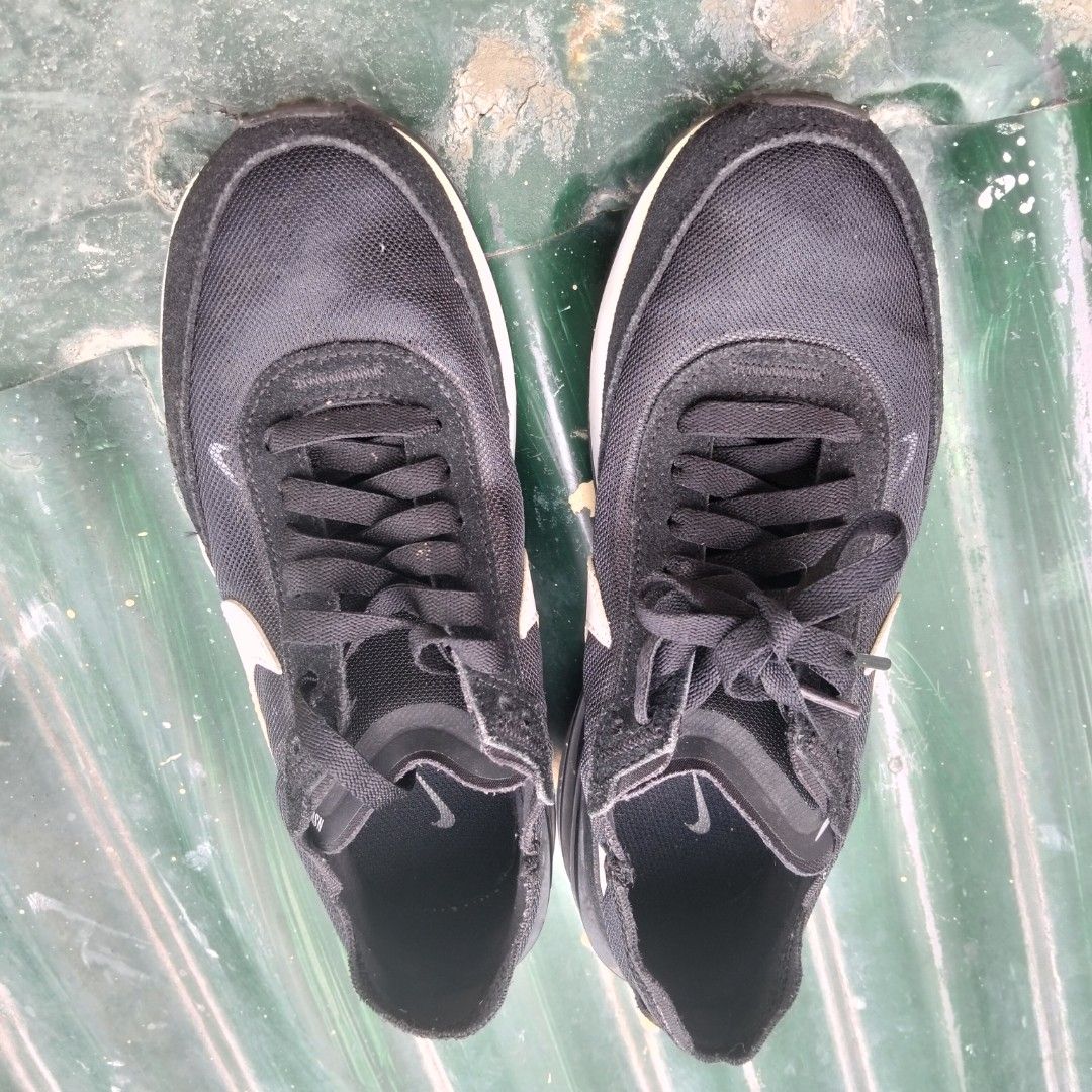 Nike Size 36 or 22.5 cm free shipping (Category: Sneakers) located in Bustos. Submitted by rosetp28 (Listing ID 1440426326, Image 3). Description: Size 36 or 22.5 cm GCash payment Free shipping fee 150 pesos Thanks po..