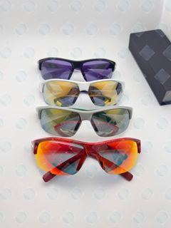 (Category: ) located in . Submitted by lens-frame-sg (Listing ID 1440450156, Image 1). Description: .