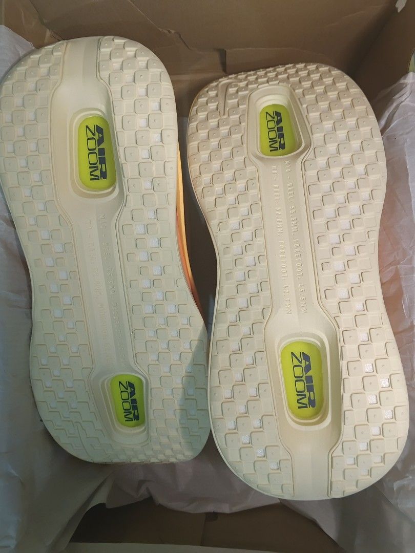 NIKE VOMERO PREMIUM! SIZE 12 US ! (Category: Sneakers) located in Bacoor. Submitted by nmcave (Listing ID 1440554347, Image 3). Description: HARD TO FIND SIZE 12 US MAX CUSHIONING .