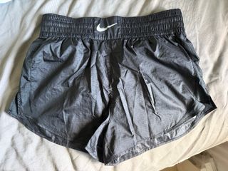 （分類：）位於 。 由 niyohhh 提交（商品編號 1440451206，圖片 1）。簡介： 。