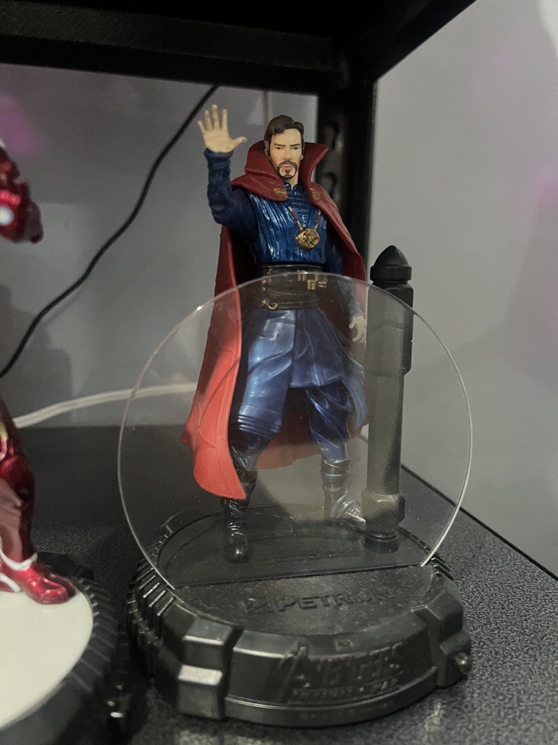 Petron: Avengers Collectibles (Category: Figurines & Statues) located in San Pedro. Submitted by vergile2021 (Listing ID 1440493381, Image 2). Description: Loose as is PM lang.