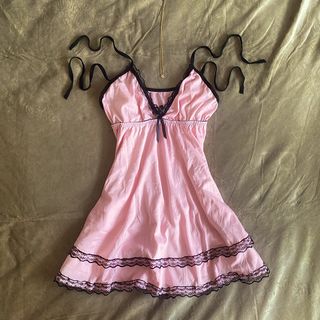 (Category: ) located in . Submitted by satinmuse (Listing ID 1440523064, Image 1). Description: .