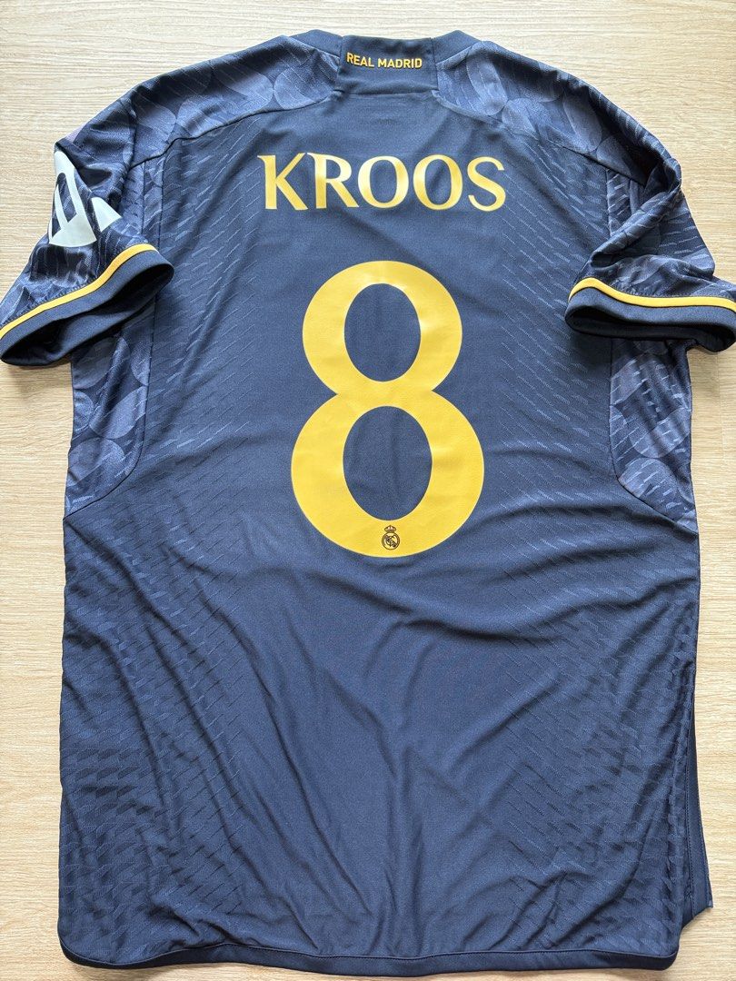 [PLAYER EDITION] REAL MADRID CF ADIDAS heat.rdy 2023/24 AWAY JERSEY (Category: Activewear) located in Singapore. Submitted by meatpuppets (Listing ID 1440447937, Image 1). Description: Adidas BNWT Player Edition Heat.RDY Toni Kroos Size XL While Stock Last.