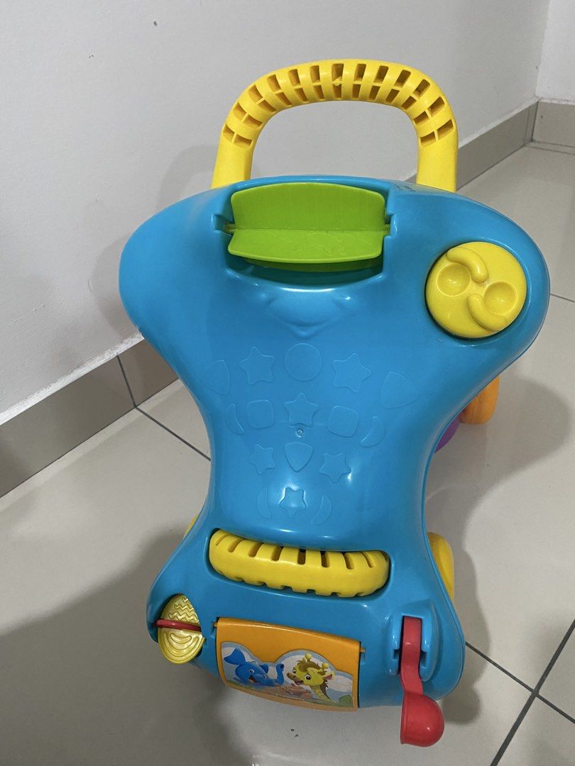 Playskool pushwalker (Category: Infant Playtime) located in Kuala Lumpur. Submitted by cikainadress (Listing ID 1440498162, Image 2). Description: Playskool pushwalker Condition : 8/10 Semua ok cuma ada kotor2 sikit mcm dalam gbr Selfpickup kajang.