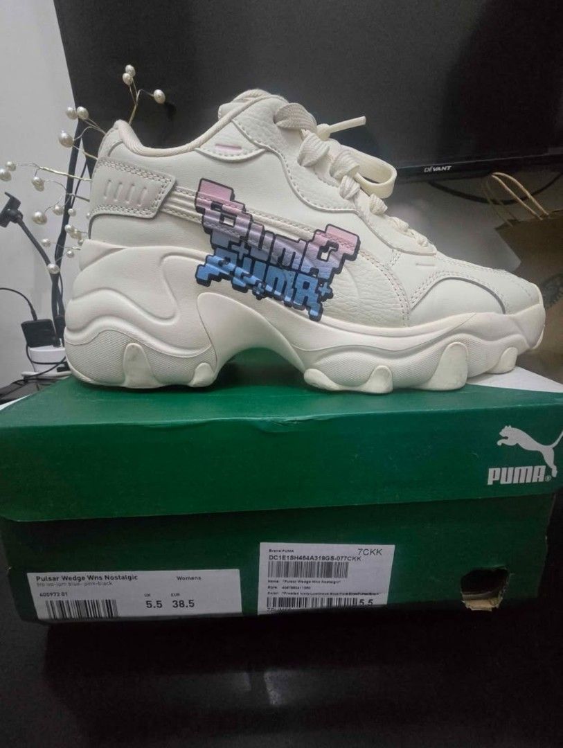 Puma Pulse Wedge Wmn "Pixel" Sneakers Cream (Category: Sneakers) located in Las Pinas. Submitted by dar606 (Listing ID 1440539351, Image 1). Description: - Cream Puma Pulse Wedge sneakers - Size: 5.5 UK / 38.5 EU - Fun pixelated "Puma Puma" logo on the side - Chunky sole for added height and comfort - Includes original box.