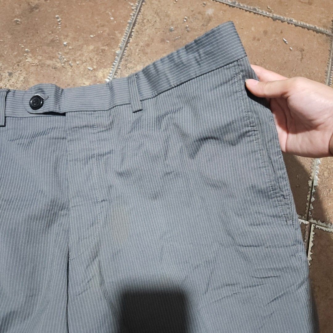 RIVIERA PERFECT SWING STRIPE GREY GOLF PANTS (Category: Trousers) located in Carmona. Submitted by simplestashph (Listing ID 1440436535, Image 2). Description: 0043 RIVIERA PERFECT SWING STRIPE GREY GOLF PANTS W 36 L 36.