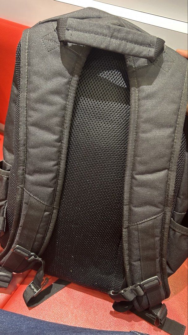 Roxy Black Backpack (Category: Backpacks) located in Kuala Lumpur. Submitted by firdausdan02829 (Listing ID 1440569715, Image 3). Description: Roxy backpack. Multiple compartments. Padded straps. Good for school/daily use. Zippers work..