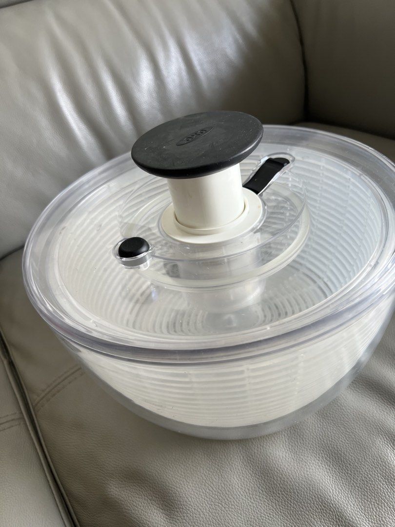 Salad spinner466631124562759681