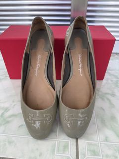 (Category: ) located in . Submitted by betchayboutique (Listing ID 1440577816, Image 1). Description: .