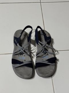 (Category: ) located in . Submitted by ellymohd (Listing ID 1440553669, Image 1). Description: .