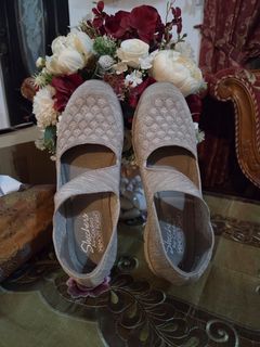 (Category: ) located in . Submitted by huda_wardrobe (Listing ID 1440522710, Image 1). Description: .