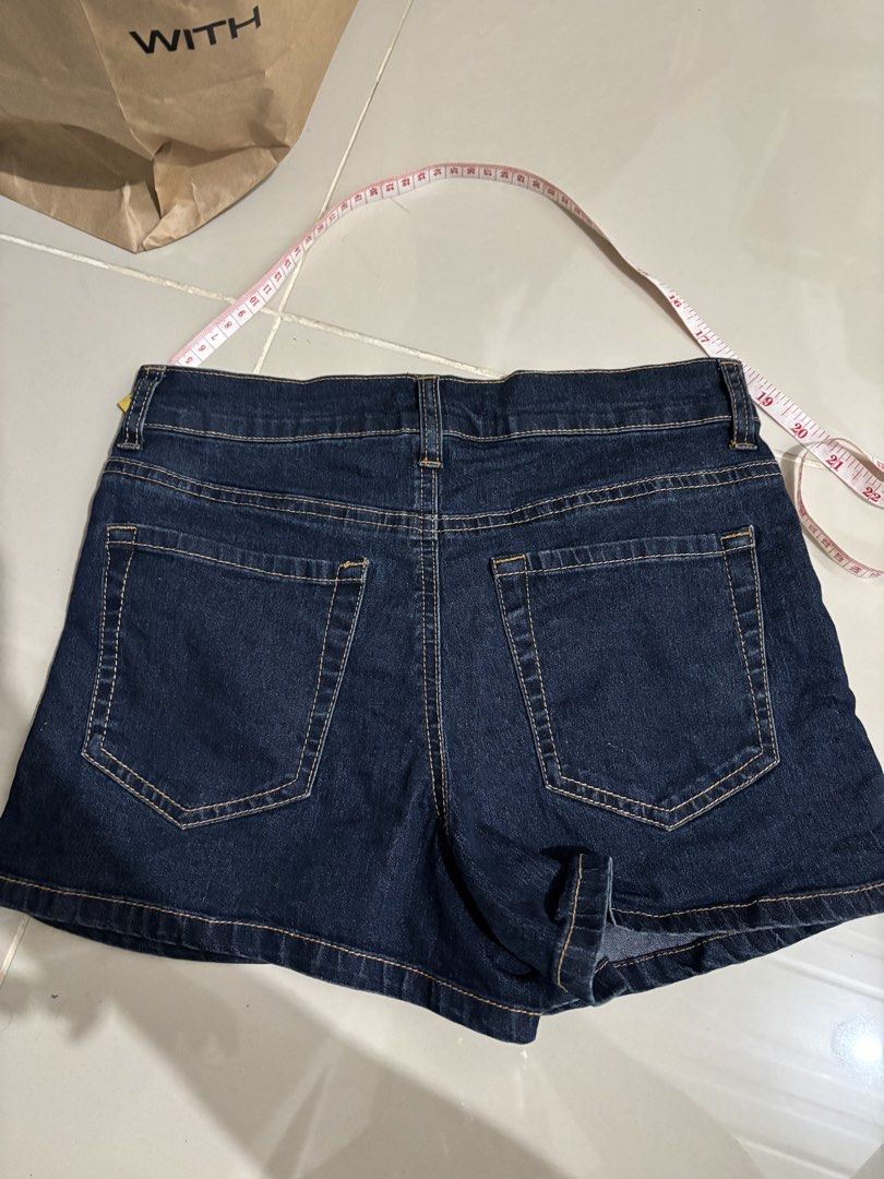 Spao Denim short (Category: Shorts) located in San Jose del Monte. Submitted by rtemsii (Listing ID 1440480120, Image 2). Description: Korean brandsize 27-28 medida inch.