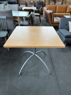 (Category: ) located in . Submitted by priceworthfurniture (Listing ID 1440574048, Image 1). Description: .