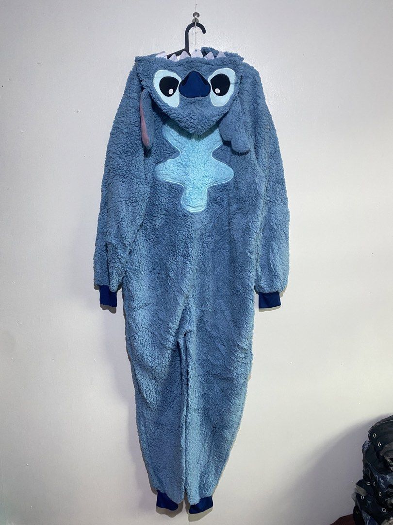 STITCH 2 (LILO & STITCH) ONESIE COSTUME (Category: Babies & Kids Fashion) located in La Trinidad. Submitted by snowsnow_18 (Listing ID 1440480991, Image 3). Description: STITCH (LILO & STITCH) Disney on tag small on tag fit till medium no flaws , needs wash onlyy not your common fabric P550 📩.