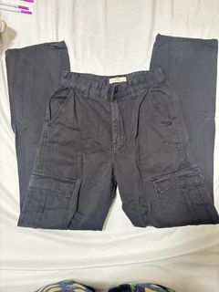 (Category: ) located in . Submitted by cleaning.closet (Listing ID 1440542252, Image 1). Description: .