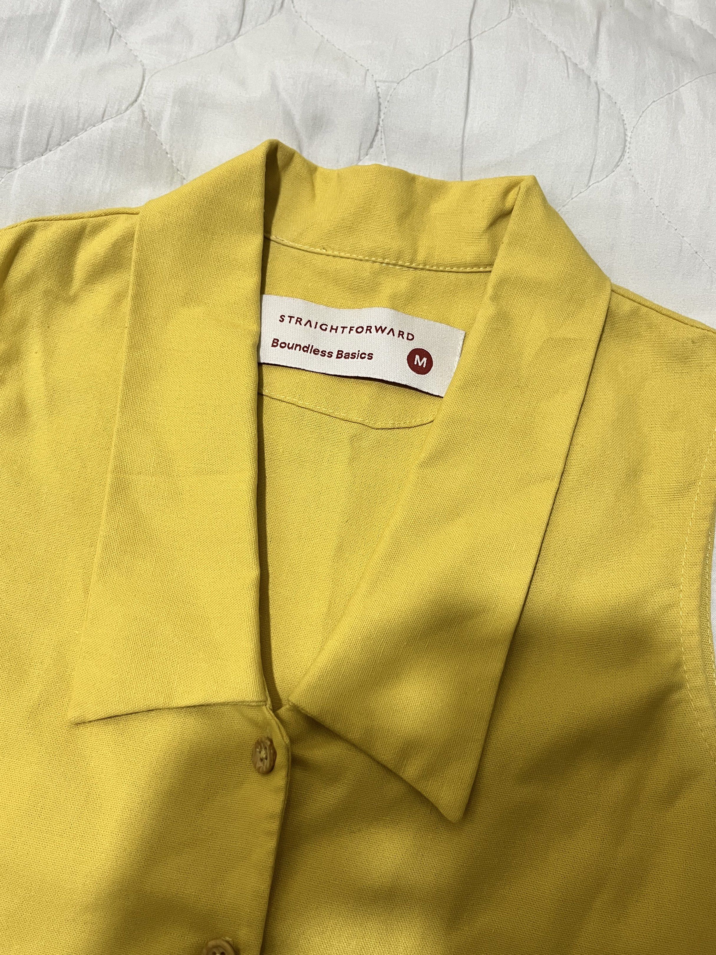 straightforward boundless basics women vest top yellow (Category: Sleeveless) located in Manila. Submitted by 00.alexandria (Listing ID 1440391542, Image 1). Description: .