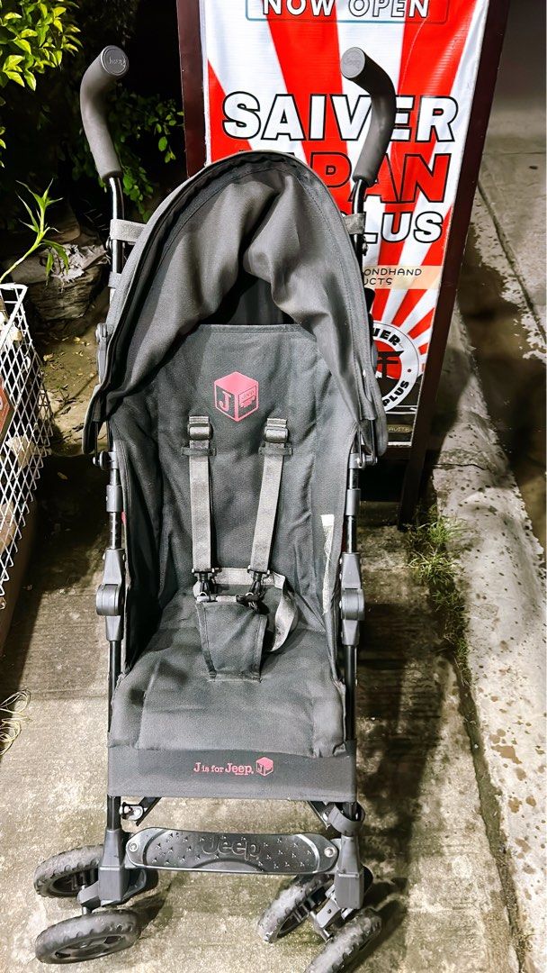 stroller umbrella type jeep brand (Category: Strollers) located in Cavite. Submitted by saiveronlineshop (Listing ID 1440477075, Image 2). Description: I’m selling this 2k, 1200 na lang kasi walang habong. All goods yung stroller wala lang habong or yung awning Na misplaced ko Hindi ko makita.