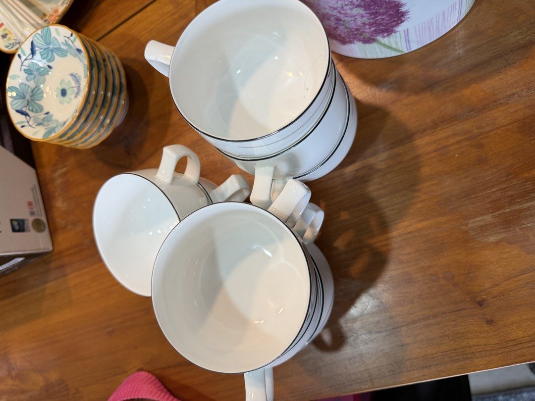 Tea Pot and Cups Set466636589300469762