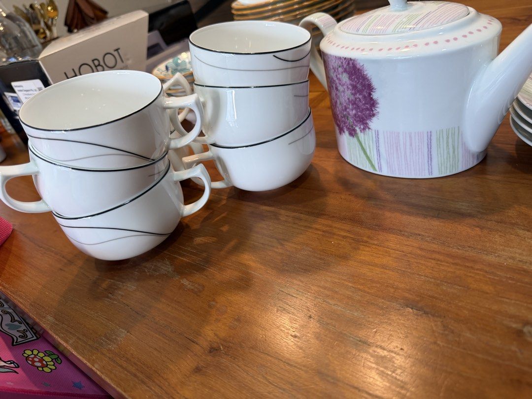 Tea Pot and Cups Set466636589300469761
