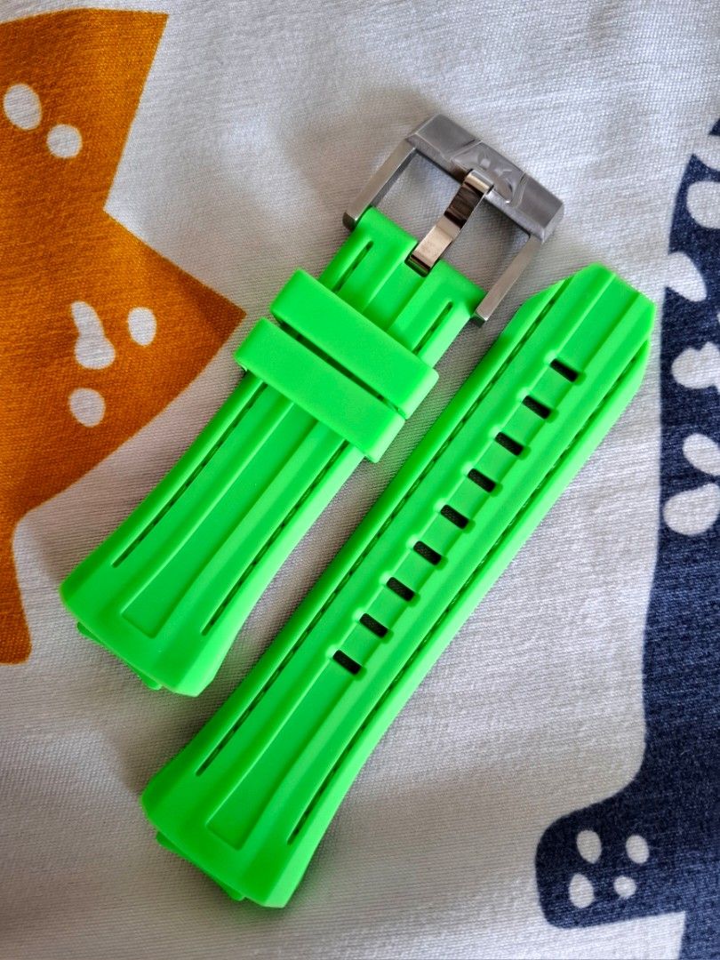 Technomarine Original Silicon Strap 45MM (Category: Men's Watches) located in Imus. Submitted by joannguzman (Listing ID 1440437627, Image 3). Description: Technomarine Original Silicon Strap 45MM Brand New 2k negotiable sa sure buyer Loc. Imus Cavite.
