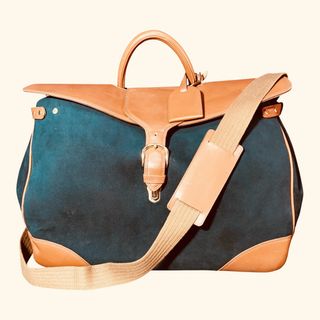 (Category: ) located in . Submitted by sartorial_finds (Listing ID 1440547454, Image 1). Description: .