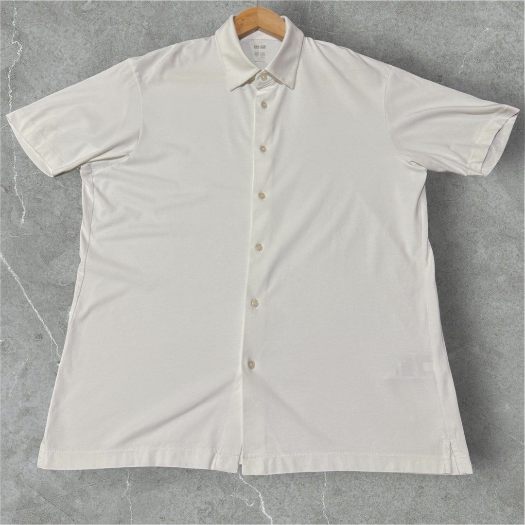 Uniqlo Full Open Collar Airism (Category: Formal Shirts) located in Cavite. Submitted by igiboybthn (Listing ID 1440519341, Image 1). Description: Uniqlo Full Open Collar Airism Large White Dimensions: 22-23” x 27.5” Decluttering sale! ✔️Pre-loved clothes in good condition ✔️Stylish, well-kept, and budget-friendly finds 💸 GCash / Bank Transfer 🚚 J&T | Lalamove 📦 Shipping fee c/o buyer 📍Bacoor Cavite NOTE: Color may vary due to lighting DM if 