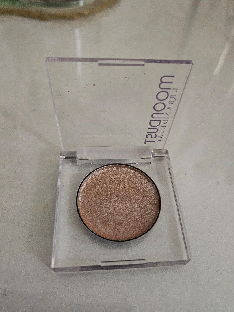 Urban Decay Moondust Eyeshadow - Space Cowboy (Category: Makeup) located in San Mateo. Submitted by kendracolls (Listing ID 1440433135, Image 3). Description: - Urban Decay Moondust Eyeshadow - Shade: Space Cowboy (shimmery champagne-pink) -comes with box - 100% authentic, bought from Sephora Australia .