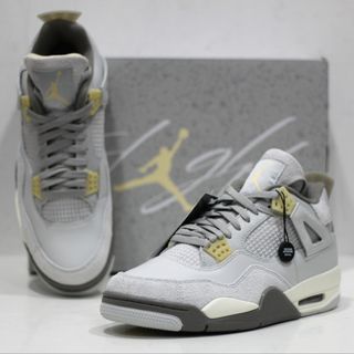 (Category: ) located in . Submitted by trytosellmyshoes (Listing ID 1440569471, Image 1). Description: .