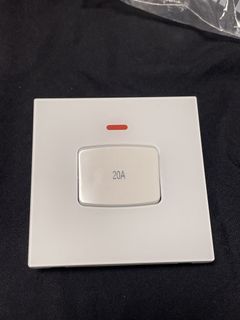 （分類：）位於 。 由 abobo.d 提交（商品編號 1440553235，圖片 1）。簡介： 。