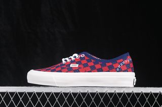 (Category: ) located in . Submitted by khai.uasneakers (Listing ID 1440547798, Image 1). Description: .
