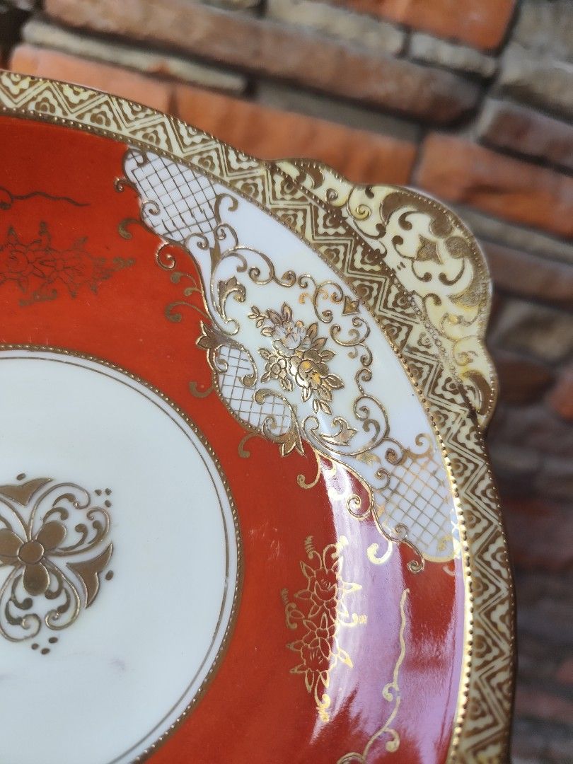 Vintage Meito Bowl 18cm (Category: Dinnerware & Cutlery) located in Dipolog. Submitted by thriftteata (Listing ID 1440485367, Image 3). Description: gold intact ganda in person ships from Mindanao.