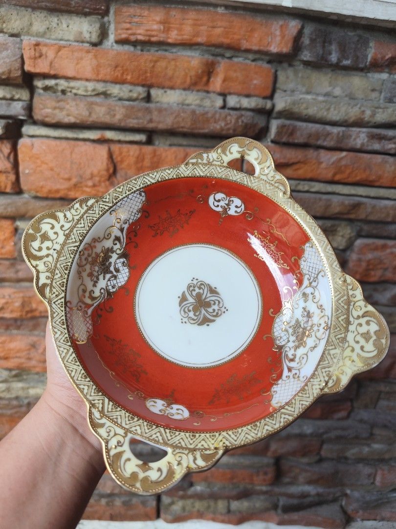 Vintage Meito Bowl 18cm (Category: Dinnerware & Cutlery) located in Dipolog. Submitted by thriftteata (Listing ID 1440485367, Image 1). Description: gold intact ganda in person ships from Mindanao.