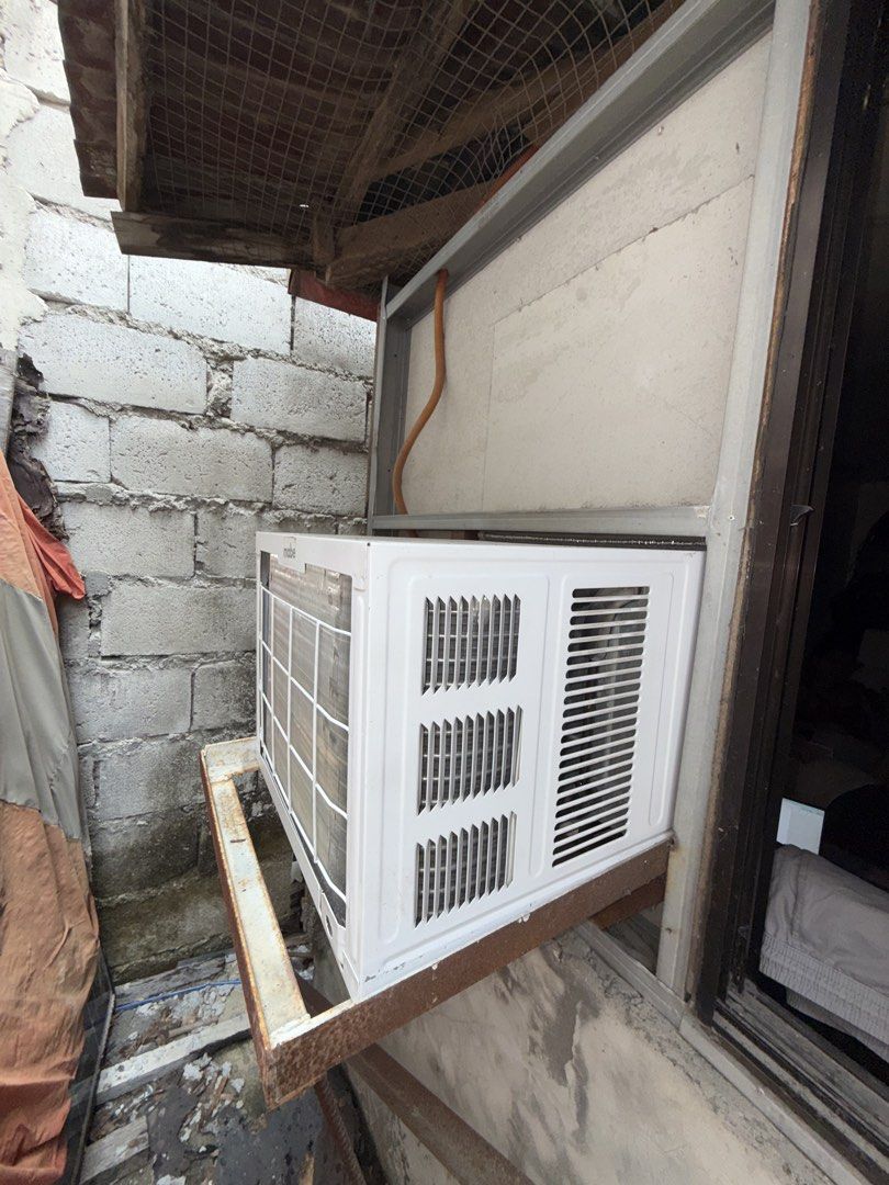 Window Type Aircon R410a Refrigerant (Category: Air Conditioning and Heating) located in Manila. Submitted by kaizen_kicks (Listing ID 1440541258, Image 3). Description: Selling Mabe Window Type Aircon - Good condition and well-maintained - Cold air and working properly - Uses R410a refrigerant - Manual controls, easy to use - Clean and ready to install Estimated around 1.0HP–1.5HP Perfect for bedrooms, small rooms, or office use Open for testing