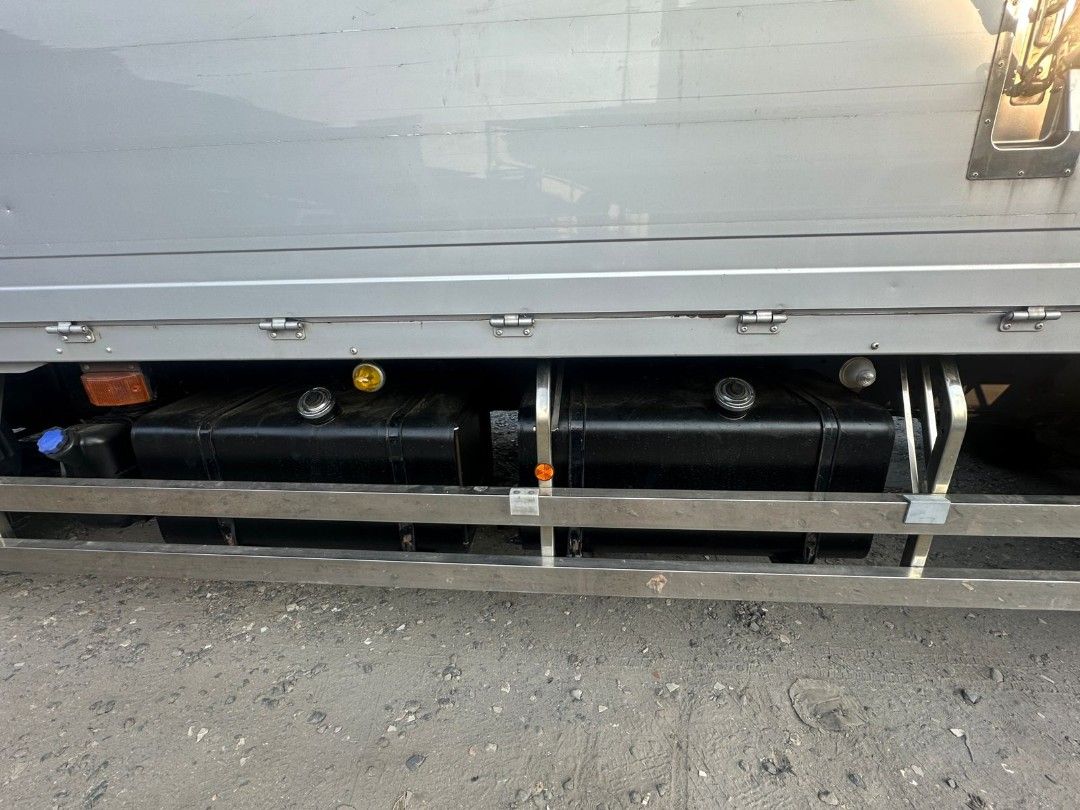 Wing van hino e13c 700 series molye new from japan (Category: Heavy Vehicles) located in San Fernando. Submitted by samansubic (Listing ID 1440456334, Image 2). Description: 10 wheelers 32ft 20tons.