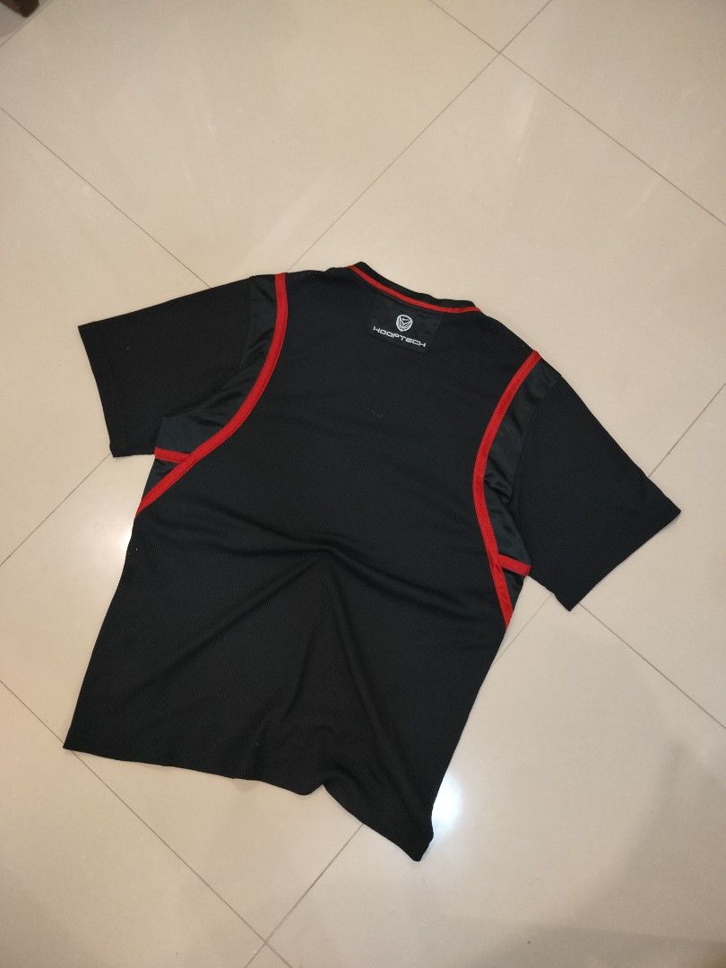 Y2K Nike Hoop Tech Jersey (Category: Activewear) located in Midsayap. Submitted by rogeandrei29987 (Listing ID 1440525710, Image 3). Description: 📌Y2K Nike Hoop Tech Jersey •XL on tag •22x30.5 •10/10 cr •Minor runs MOP: Gcash Courier✈️: Flash Express Unli vouch/Vc with item Loc: Parang, Maguindanao❤️ .