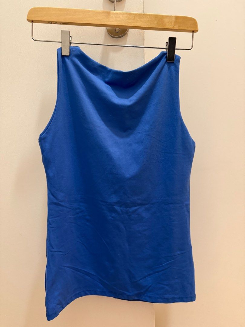 Zara Basic Top (Category: Sleeveless) located in Subang Jaya. Submitted by polkidots (Listing ID 1440529942, Image 2). Description: .