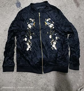 (Category: ) located in . Submitted by ayrelieonlineshop (Listing ID 1440543747, Image 1). Description: .