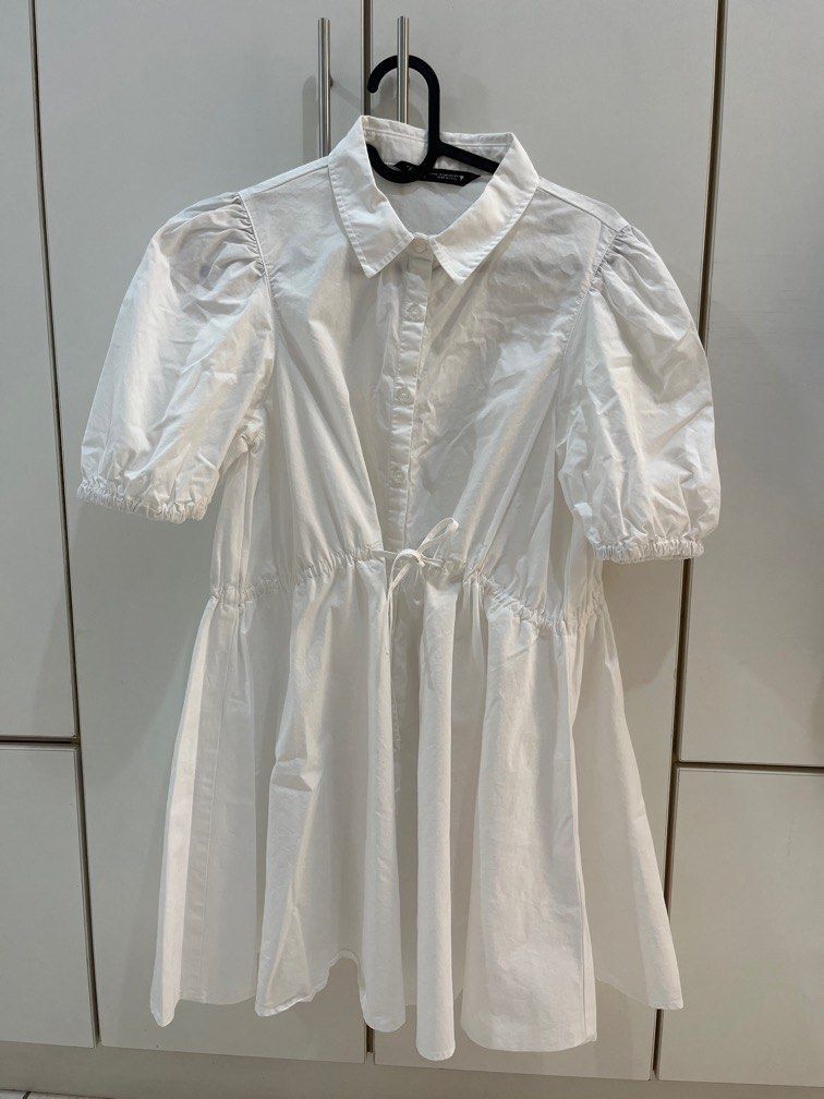 Zara Poplin Dress (Category: Dresses) located in Manila. Submitted by pcsbytrish_ph (Listing ID 1440450278, Image 1). Description: no flaws like new, never worn.