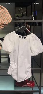 (Category: ) located in . Submitted by wardrobepass (Listing ID 1440480557, Image 1). Description: .