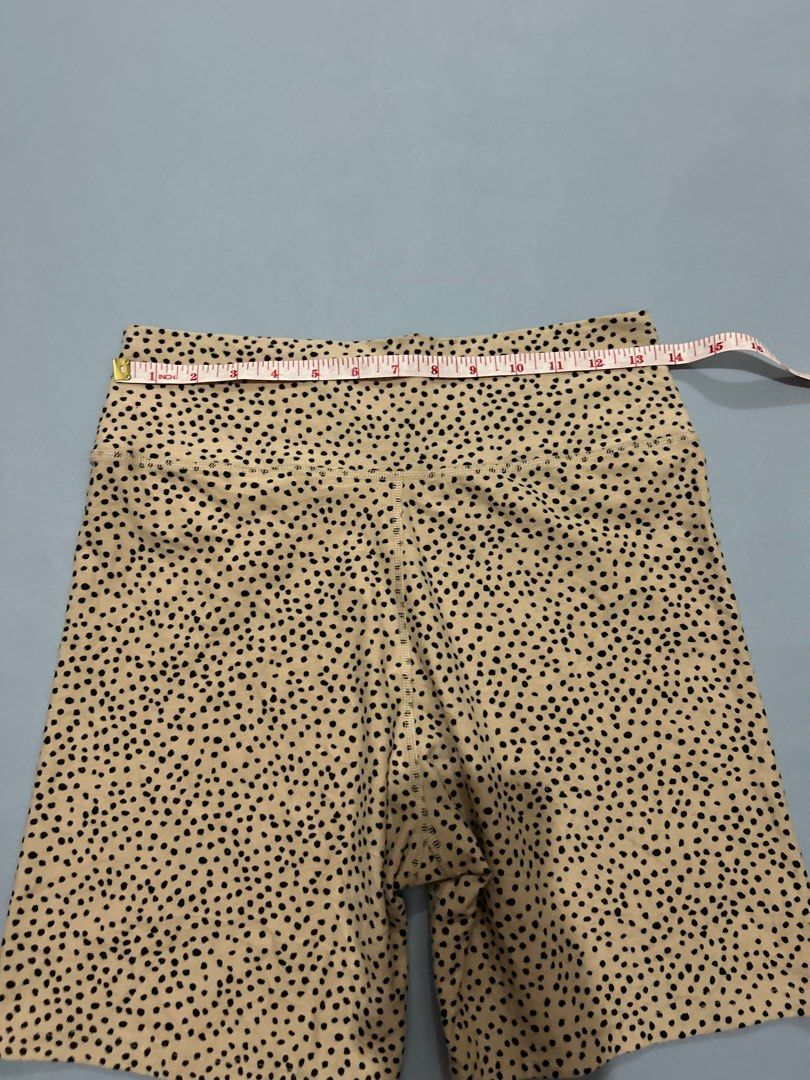 Abercrombie Cycling Short (Category: Activewear) located in Manila. Submitted by chen_clybelles (Listing ID 1440674577, Image 3). Description: .