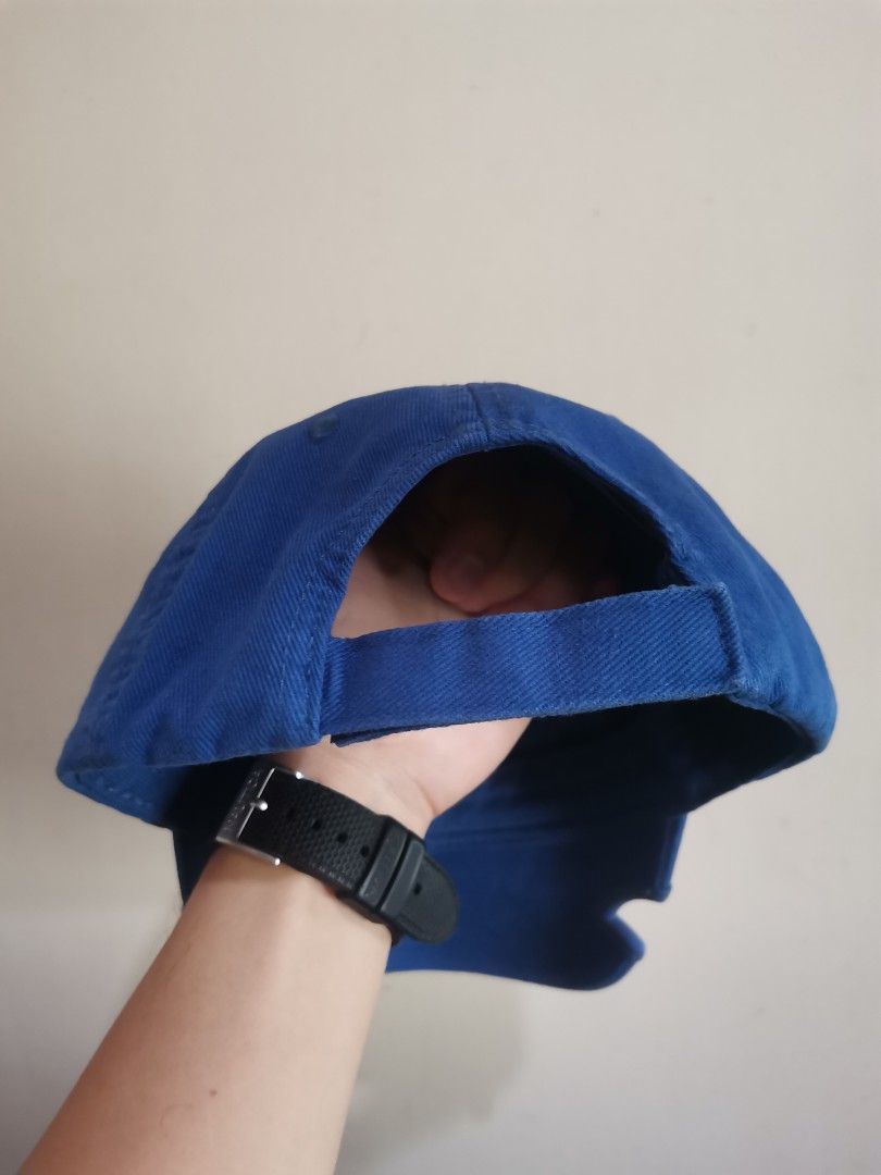 Adidas x balenciaga ( off) (Category: Caps & Hats) located in Davao. Submitted by marcio17 (Listing ID 1440579325, Image 2). Description: Very good condition Off not legit 500 freeshipping only.